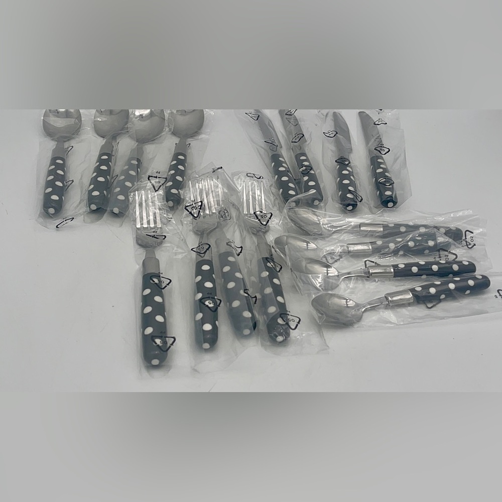 NEW 🖤🤍 16 pieces Stainless steel polka dots cutlery | Stainless cutlery